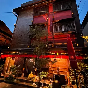 https://benidaruma-dango.hotels-in-kyoto.org